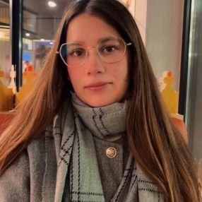 Catarina, Babysitter em São Domingos de Rana