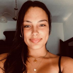 Bruna, Babysitter em Barreiro