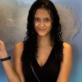 Daiana, Babysitter em Seixal