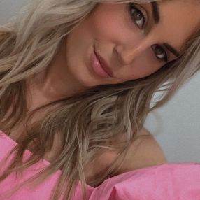Carla, Babysitter em Vila Real