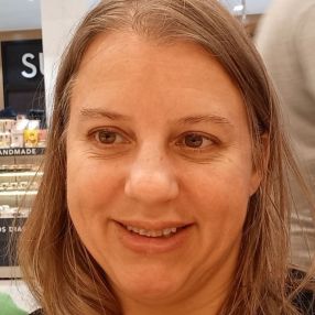 Lúcia, Babysitter em Póvoa de Santa Iria