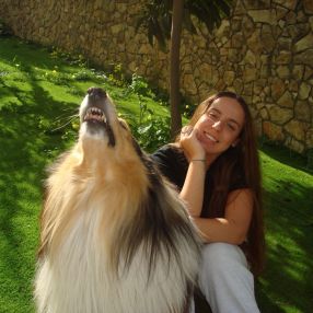 Beatriz, Babysitter em Alhandra
