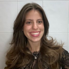 Beatriz, Babysitter em Paços de Ferreira