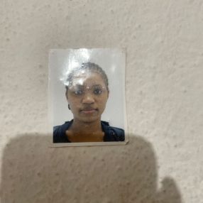 Leonor José Mondlane, Babysitter in Riachos