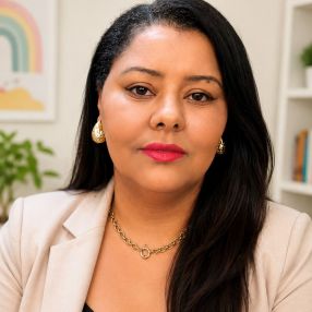 Hevelin, Babysitter em Lisboa