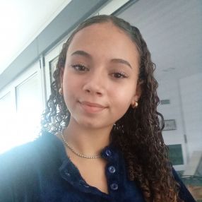 Carolina, Babysitter em Santa Iria de Azoia