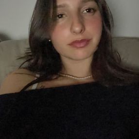 Beatriz, Babysitter em Santa Iria de Azoia