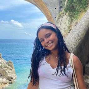 Alicia, Babysitter em Lisboa