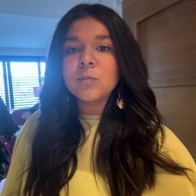 Leonor, Babysitter em Almeirim