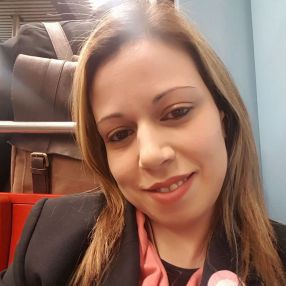 Catia, Babysitter em Loures
