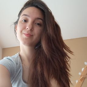 Carolina, Babysitter em Guimarães