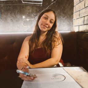 Liane, Babysitter em Alenquer