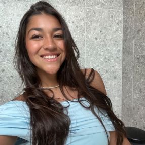 Katryna, Babysitter em Leiria