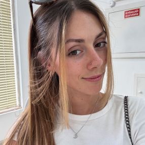 Iris, Babysitter em Algueirão-Mem Martins