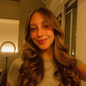 Catarina, Babysitter em Rio Tinto
