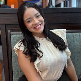 Ranya, Babysitter in Amadora