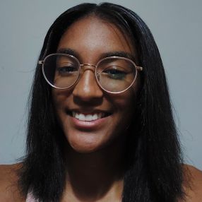 Alaine, Babysitter em Belas