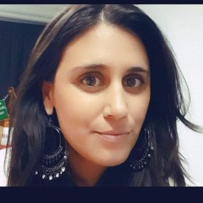 Bruna, Babysitter em Santa Iria de Azoia