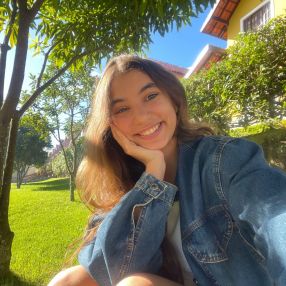 Maria Letícia, Babysitter in Évora