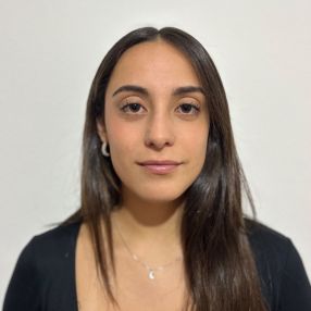 Miriam, Babysitter em Guimarães