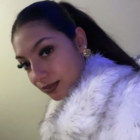 Mariana, Babysitter em Portimão