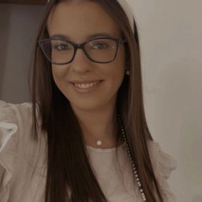 Catarina, Babysitter in Évora