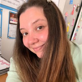 Maria, Babysitter in Loures