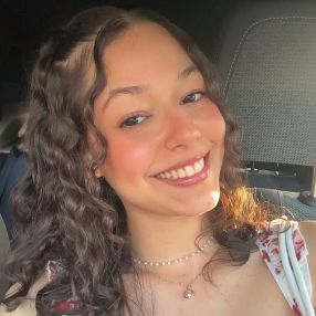 Jéssica, Babysitter em São João da Madeira