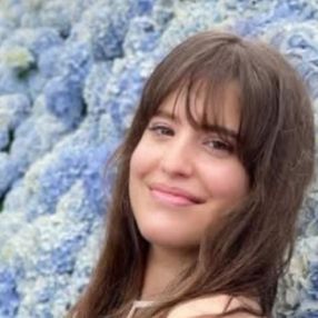 Teresa, Babysitter em Almada