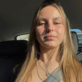 Margarida, Babysitter em Porto Salvo