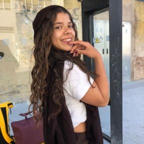 Renata, Babysitter em Tavira