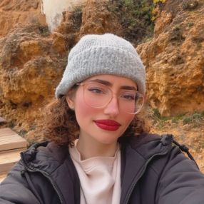 Paola, Babysitter em Faro