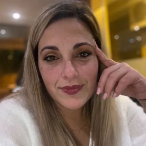 Nádia, Babysitter in Loures