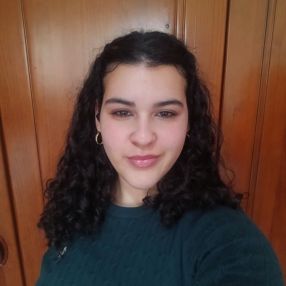 Esmeralda, Babysitter em Vila Real