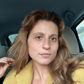 Bruna, Babysitter em Espinho
