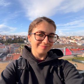 Giulia, Babysitter in Faro
