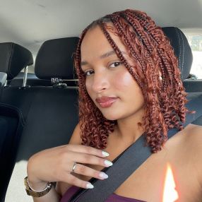 Luana, Babysitter em Seixal