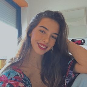 Soraia, Babysitter in Seixal