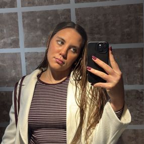 Adriana, Babysitter em Coimbra