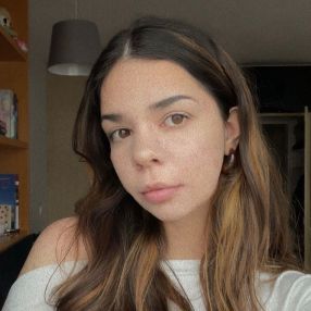 Carolina, Babysitter em Leiria