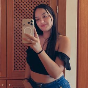 Petra, Babysitter em Câmara de Lobos