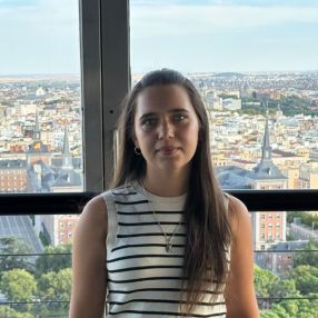 Mariana, Babysitter in Lisboa
