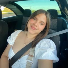 Sariangel, Babysitter em Almancil