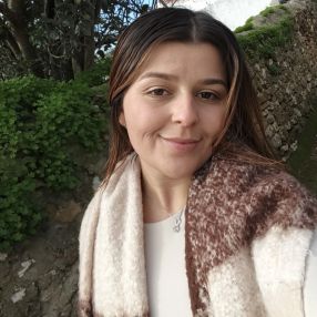 Mariana, Babysitter em Lagos