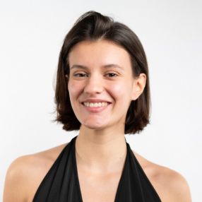 Sofia, Babysitter em Lisboa
