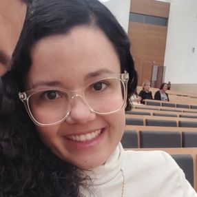 Lysse, Babysitter em Mafra