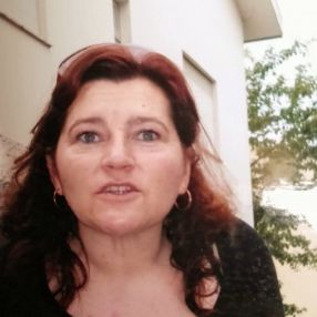 Elisa, Babysitter em Lousada