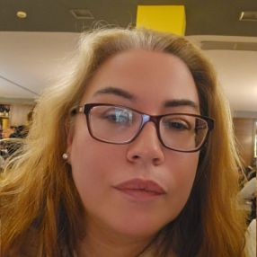 Sandra, Babysitter em Amora