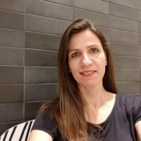 Cirlene, Babysitter em Torres Novas