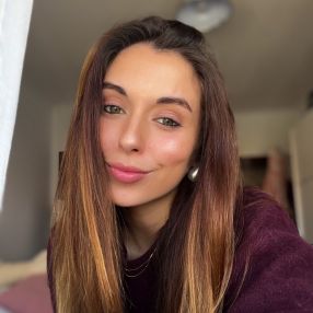 Joana, Babysitter em Tavira